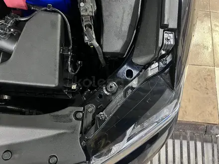 Toyota Camry 2019 года за 11 300 000 тг. в Астана – фото 28