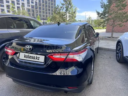 Toyota Camry 2019 года за 11 300 000 тг. в Астана – фото 6