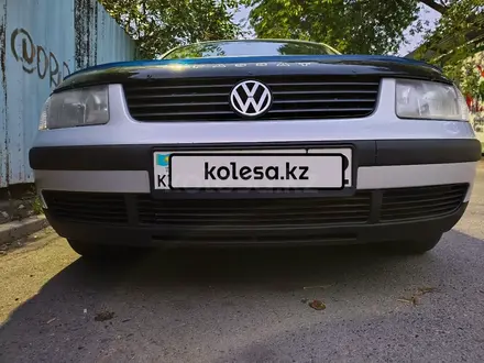Volkswagen Passat 1996 года за 2 400 000 тг. в Алматы – фото 2