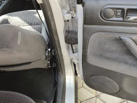 Volkswagen Passat 1996 года за 2 400 000 тг. в Алматы – фото 13