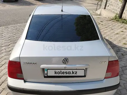 Volkswagen Passat 1996 года за 2 400 000 тг. в Алматы – фото 29