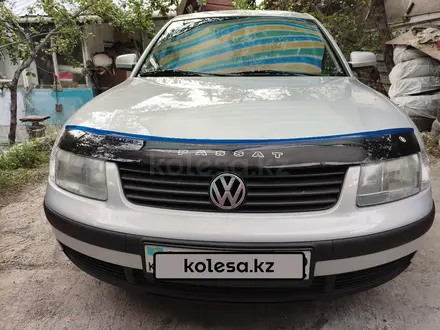 Volkswagen Passat 1996 года за 2 400 000 тг. в Алматы – фото 4