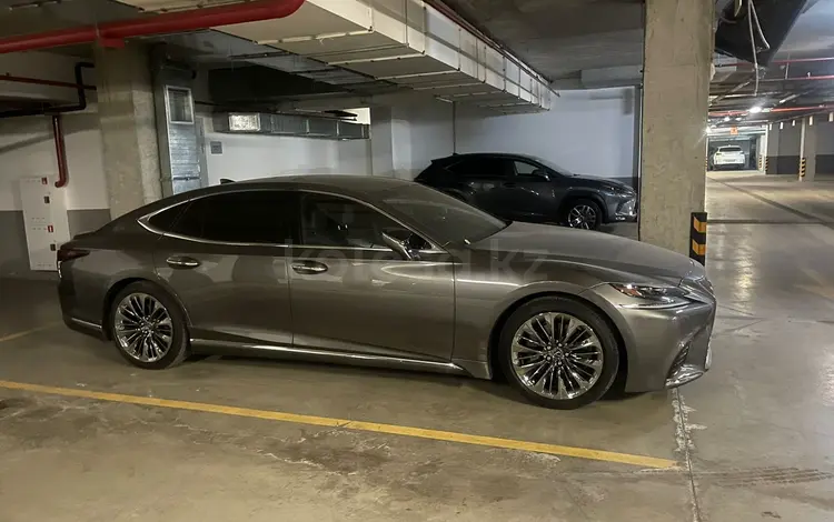 Lexus LS 500 2019 года за 47 500 000 тг. в Алматы