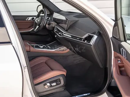 BMW X7 XDrive 40i 2025 года за 80 186 286 тг. в Астана – фото 9