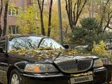 Lincoln Town Car 2002 года за 3 750 000 тг. в Алматы – фото 4