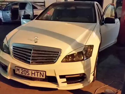Комплект обвеса Shah Custom для w221 Mercedes Benz S Class за 310 000 тг. в Алматы – фото 8