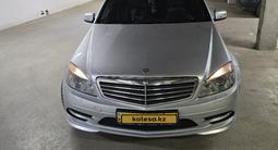 Mercedes-Benz C 180 2010 года за 7 500 000 тг. в Астана – фото 2