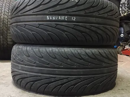 Резина 2-шт 215/40 r18 Nankang из Японии за 41 000 тг. в Алматы