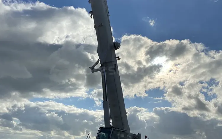 Автокран LTM 1100 2 грузоподьемностью сто тонн в Актау