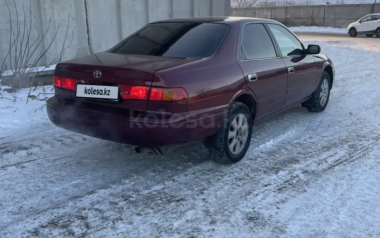 Toyota Camry 2000 года за 3 900 000 тг. в Павлодар