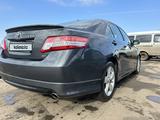 Toyota Camry 2010 года за 7 600 000 тг. в Актобе – фото 4