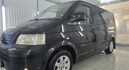 Volkswagen Multivan 2004 года за 8 800 000 тг. в Петропавловск – фото 2