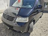 Volkswagen Multivan 2004 года за 8 800 000 тг. в Петропавловск