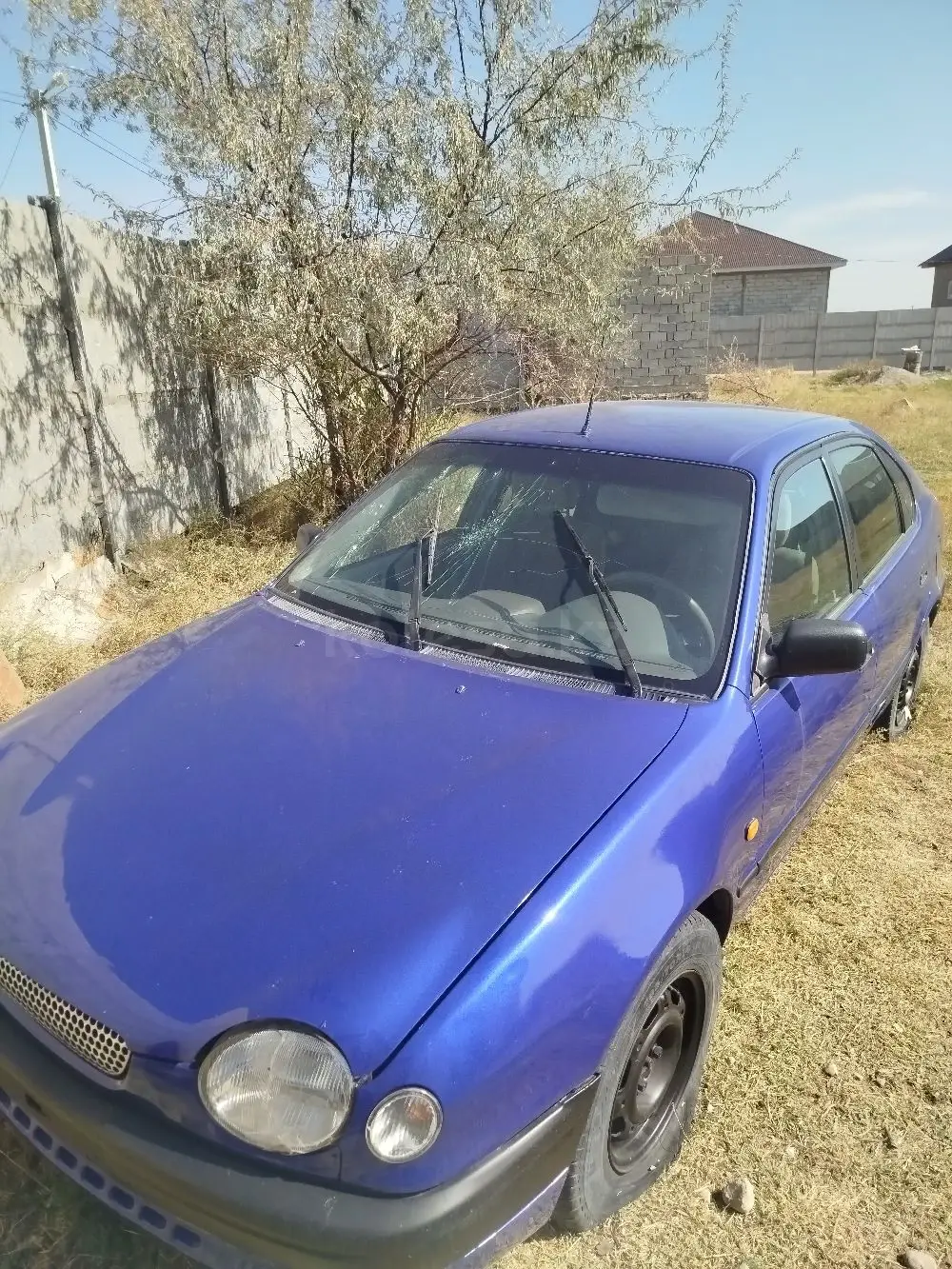 Toyota Corolla, 1998