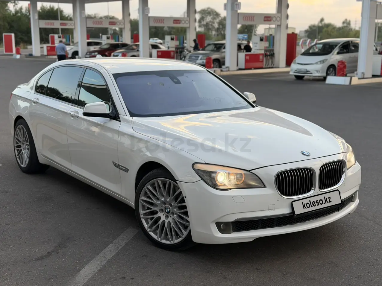 BMW 7 Series, 2011