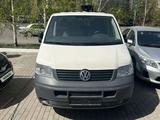 Volkswagen Caravelle 2008 года за 9 000 000 тг. в Астана