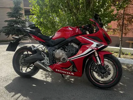 Honda  CBR 650R 2019 года за 4 600 000 тг. в Астана
