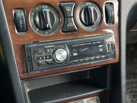 Mercedes-Benz C 180 1995 года за 1 000 000 тг. в Атырау – фото 18
