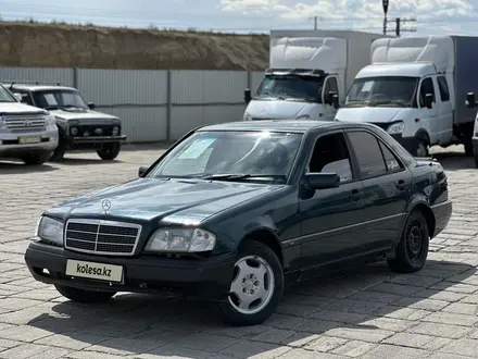 Mercedes-Benz C 180 1995 года за 1 000 000 тг. в Атырау