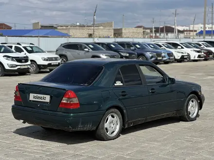 Mercedes-Benz C 180 1995 года за 1 000 000 тг. в Атырау – фото 5