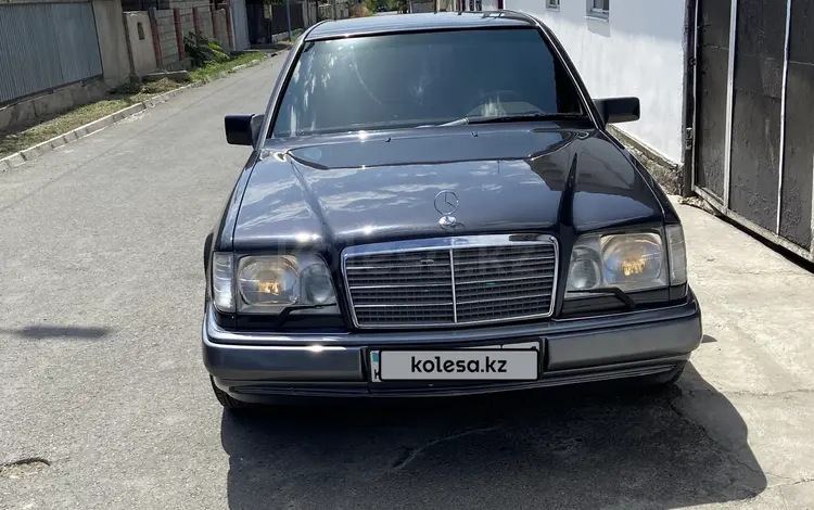 Mercedes-Benz E 220 1994 годаүшін2 900 000 тг. в Шымкент