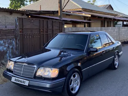 Mercedes-Benz E 220 1994 года за 3 000 000 тг. в Шымкент – фото 5