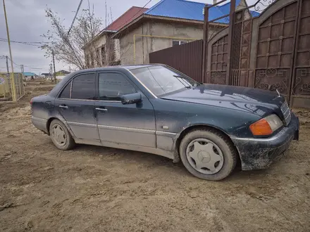 Mercedes-Benz C 280 1994 года за 1 500 000 тг. в Айтеке би – фото 2