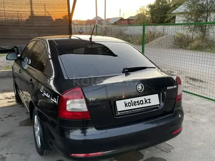 Skoda Octavia 2010 года за 2 300 000 тг. в Алматы – фото 4