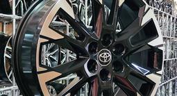 Toyota Land Cruiser 300 на 20 новые диски за 350 000 тг. в Астана