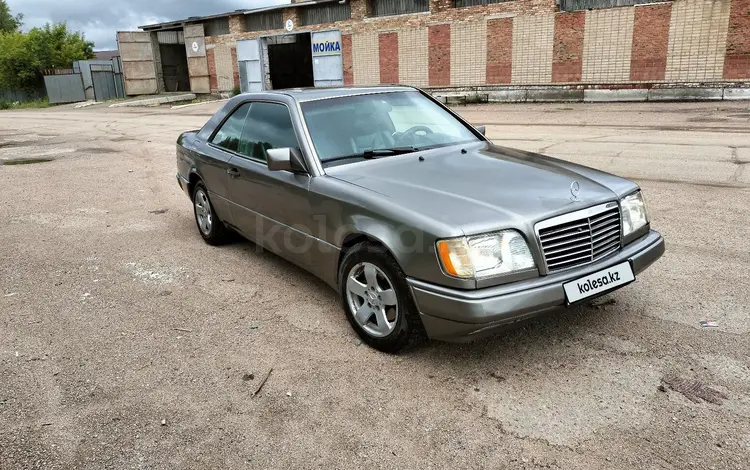 Mercedes-Benz E 220 1994 года за 1 400 000 тг. в Астана