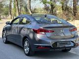 Hyundai Elantra 2019 года за 8 250 000 тг. в Шымкент – фото 5
