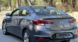 Hyundai Elantra 2019 года за 8 500 000 тг. в Шымкент – фото 5