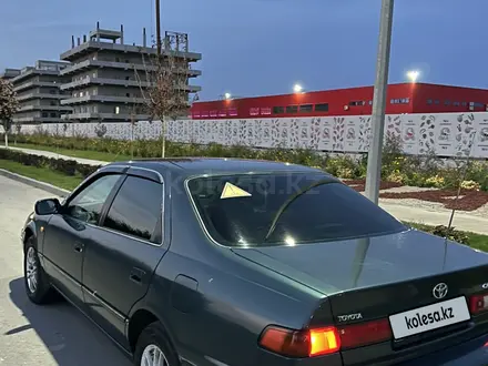 Toyota Camry 1997 года за 3 200 000 тг. в Алматы – фото 10