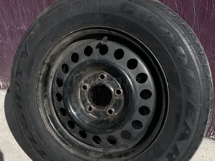 1 колесо R15 на запаску за 15 000 тг. в Алматы