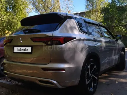 Mitsubishi Outlander 2021 года за 14 900 000 тг. в Алматы – фото 2