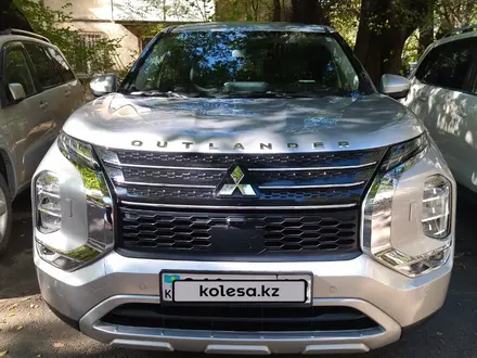 Mitsubishi Outlander 2021 года за 14 900 000 тг. в Алматы – фото 23