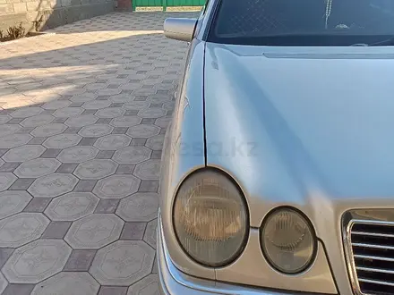 Mercedes-Benz E 280 1997 года за 4 150 000 тг. в Тараз – фото 22