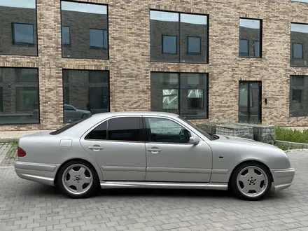 Mercedes-Benz E 240 1997 года за 2 100 000 тг. в Тараз – фото 3