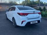 Kia Rio 2019 года за 6 800 000 тг. в Караганда – фото 2