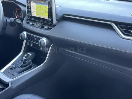 Toyota RAV4 2021 года за 20 000 000 тг. в Алматы – фото 46