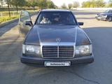 Mercedes-Benz E 260 1987 года за 850 000 тг. в Талдыкорган