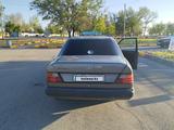 Mercedes-Benz E 260 1987 года за 850 000 тг. в Талдыкорган – фото 3