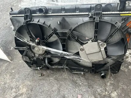 Вентилятор охлаждения двигателя диффузор Nissan Teana J31 за 30 000 тг. в Алматы – фото 2