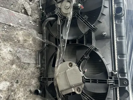 Вентилятор охлаждения двигателя диффузор Nissan Teana J31 за 30 000 тг. в Алматы – фото 6