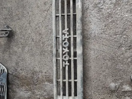 Решетка радиатора оригинал prado 78 за 30 000 тг. в Алматы