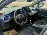 Toyota C-HR 2021 года за 13 000 000 тг. в Уральск – фото 3