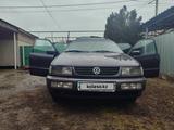 Volkswagen Passat 1994 годаүшін2 000 000 тг. в Алматы
