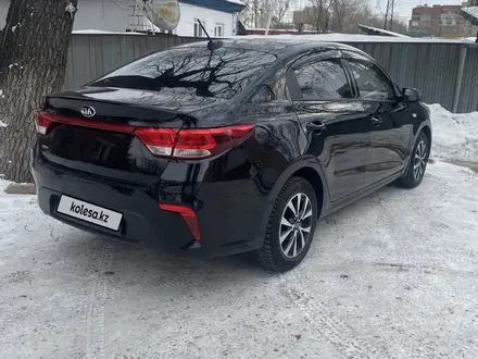 Kia Rio 2020 года за 7 000 000 тг. в Усть-Каменогорск – фото 2