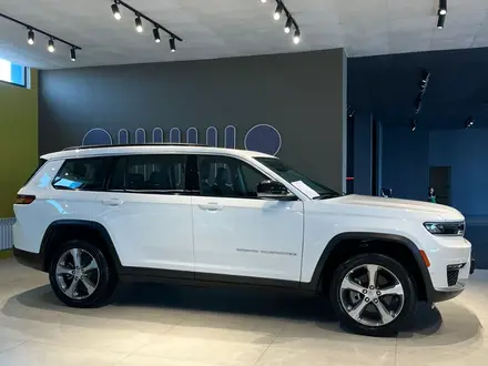 Jeep Grand Cherokee 2023 года за 30 900 000 тг. в Алматы – фото 8