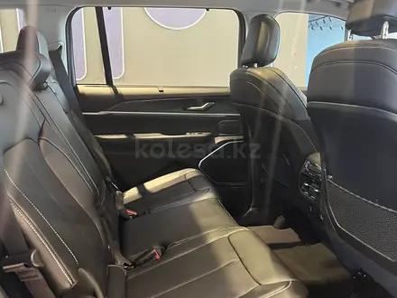 Jeep Grand Cherokee 2023 года за 30 900 000 тг. в Алматы – фото 13